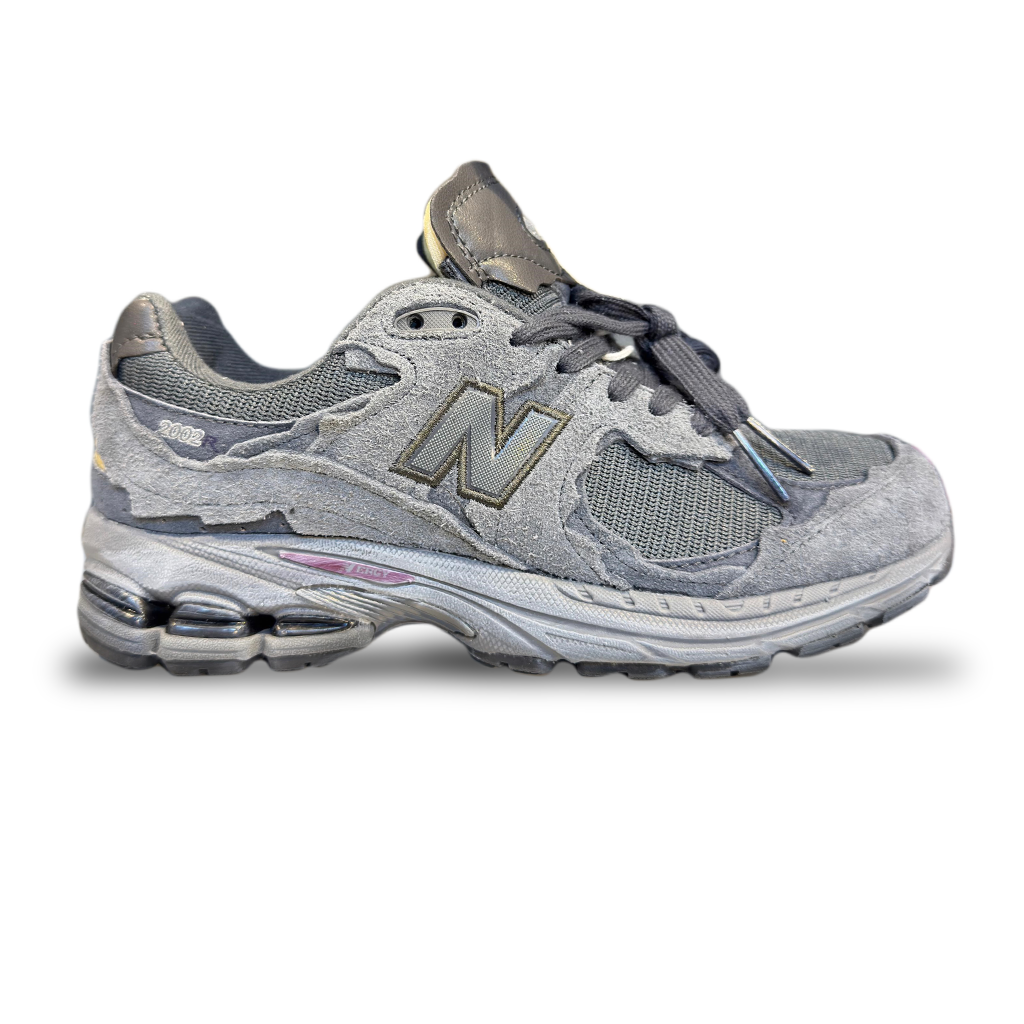 New Balance2002R dark grey