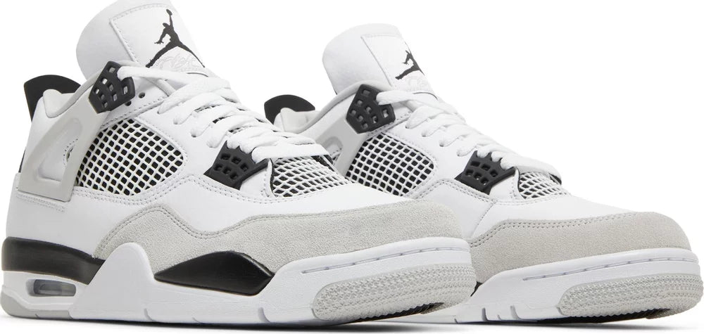 Nike Jordan 4 Retro ‘Military Black