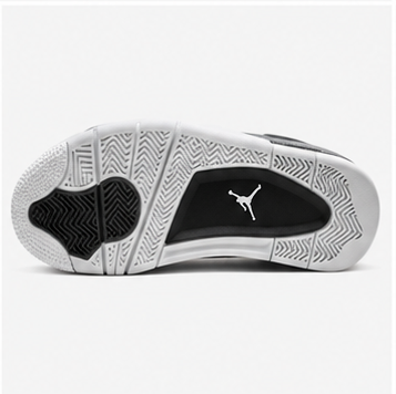 Nike Jordan 4 fear