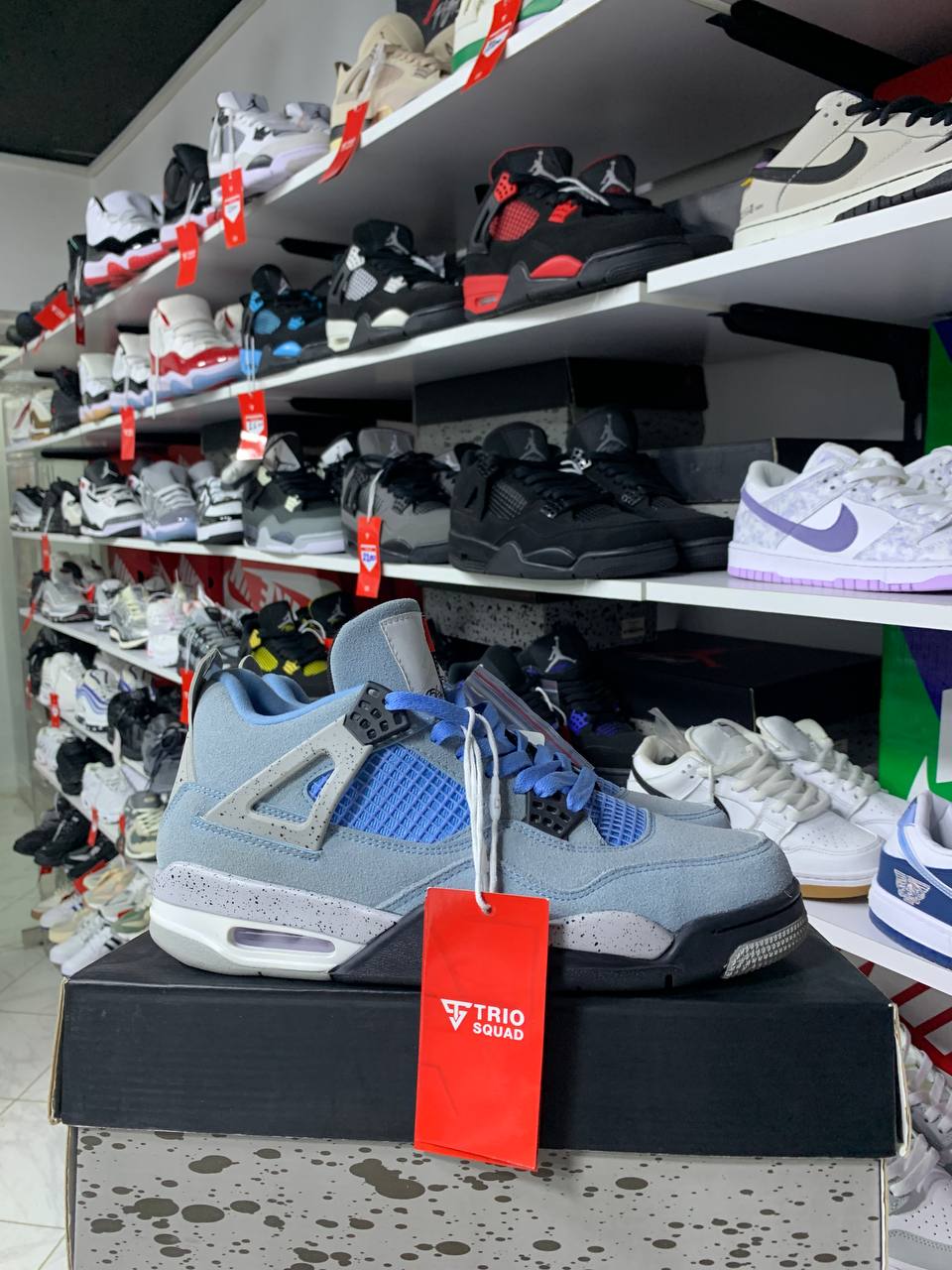 Nike Jordan 4 Retro unc
