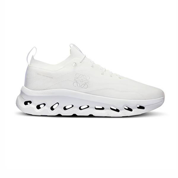 On cloud LOEWE White