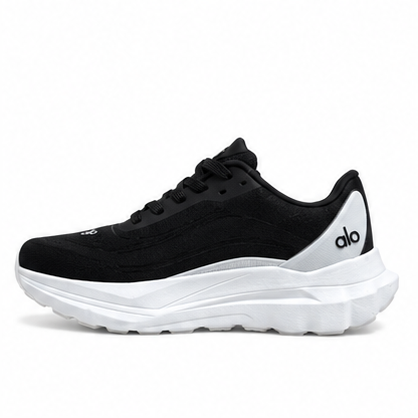 ALO Runner black and white