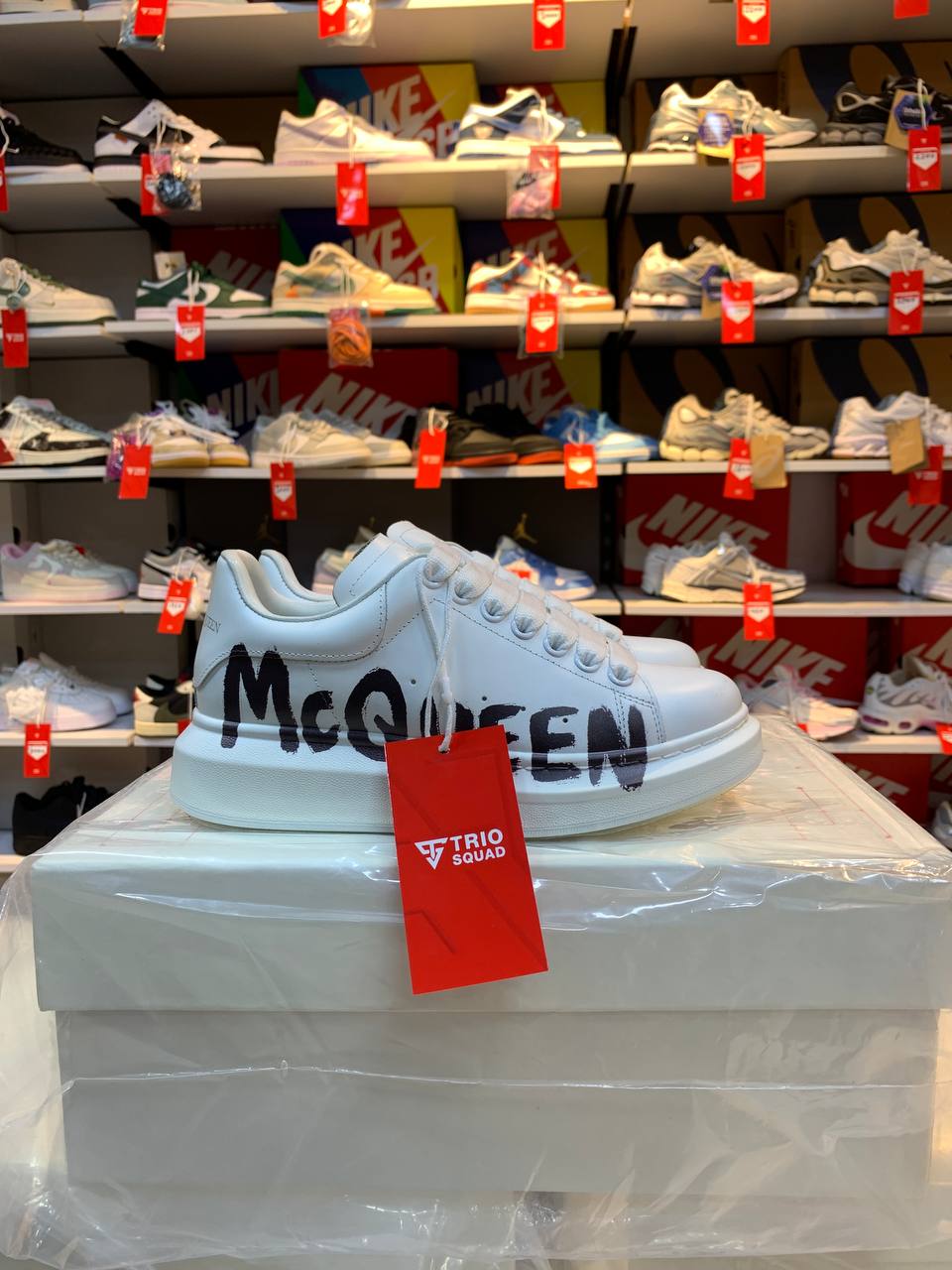 Alexander McQueen white-Graffiti-print